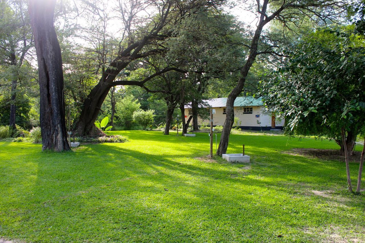Caprivi Mutoya Lodge And Campsite Katima Mulilo Exterior photo